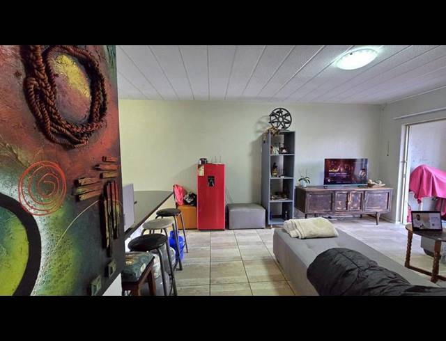 2 BEDROOM TOWNHOUSE FOR SALE IN RACEVIEW